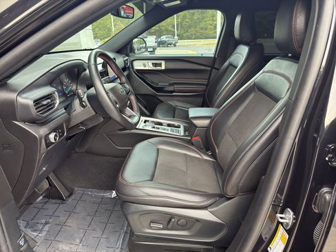 Used 2023 Ford Explorer ST-Line w/ Class IV Trailer Tow Package image 12