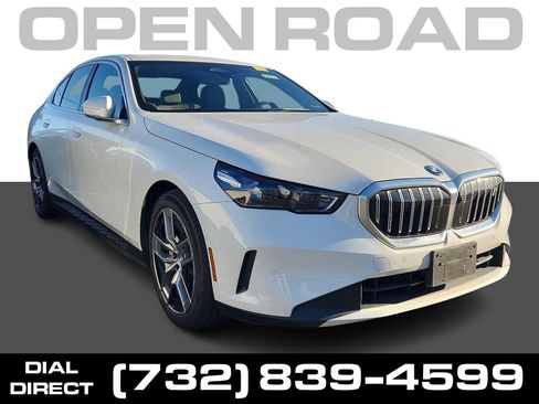 Certified 2024 BMW i5 eDrive40i w/ Premium Package image 1