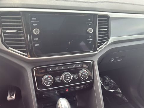 Used 2021 Volkswagen Atlas SEL R-Line image 9