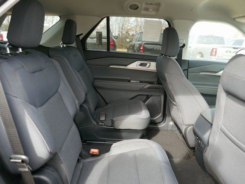 New 2026 Ford Explorer Active AWD/4WD image 12