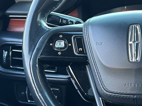 Used 2022 Lincoln Aviator Reserve image 29