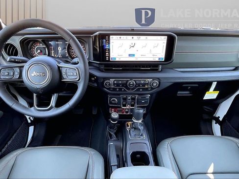 New 2026 Jeep Gladiator Mojave AWD/4WD image 10