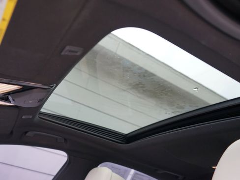 Used 2017 BMW 530i image 19