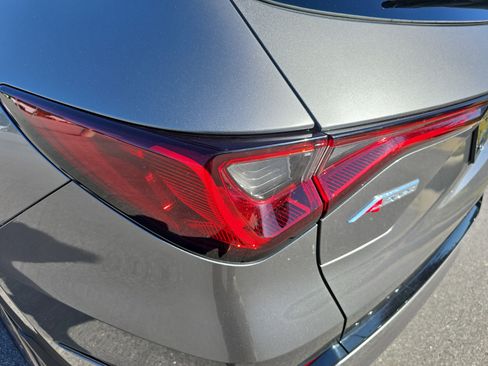 Used 2023 Acura MDX A-Spec image 34