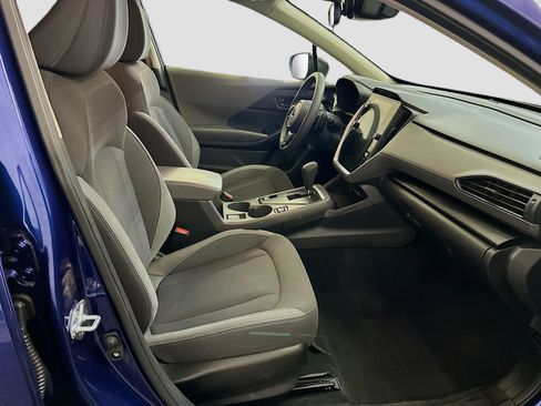 Used 2025 Subaru Crosstrek 2.0i Premium image 32
