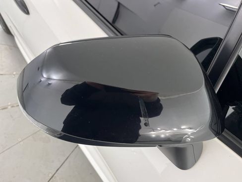 Used 2021 Toyota Corolla SE FWD image 48