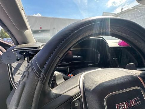 Used 2022 GMC Sierra 1500 Elevation w/ Preferred Package AWD/4WD image 34