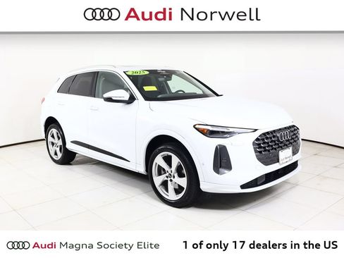 Certified 2025 Audi Q5 Premium w/ Premium Plus AWD/4WD image 1