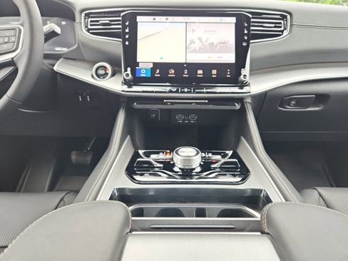 New 2026 Jeep Grand Wagoneer 4WD image 20
