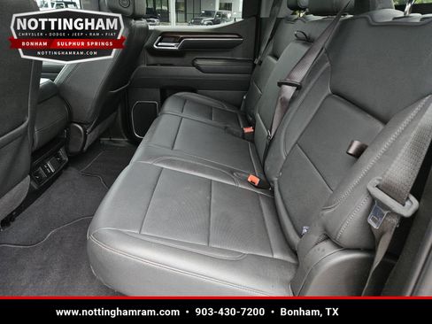 Used 2025 GMC Sierra 1500 SLT AWD/4WD image 28