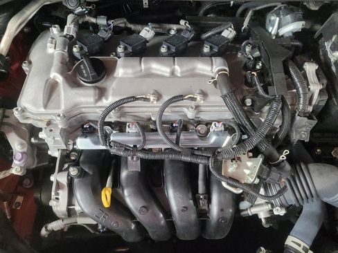 Used 2021 Toyota Corolla LE w/ LE Convenience Package FWD image 30