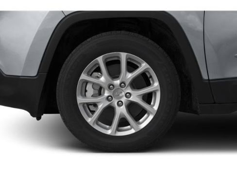 Used 2015 Jeep Cherokee Latitude w/ Comfort/Convenience Group AWD/4WD image 14
