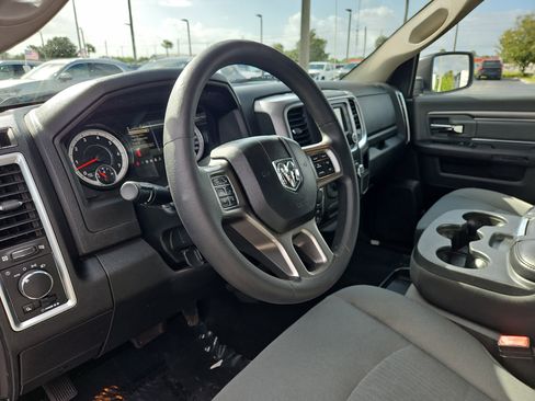 Used 2021 RAM 1500 Classic SLT AWD/4WD image 13
