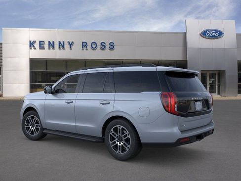 New 2026 Ford Expedition Active AWD/4WD image 5