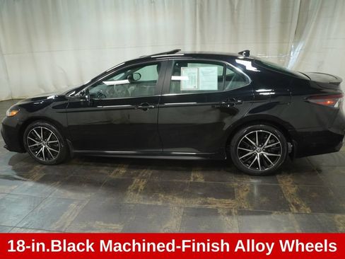 Used 2024 Toyota Camry SE w/ Cold Weather Package AWD/4WD image 7