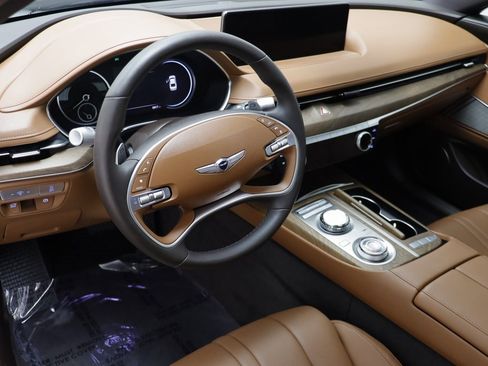 Used 2024 Genesis G80 image 6
