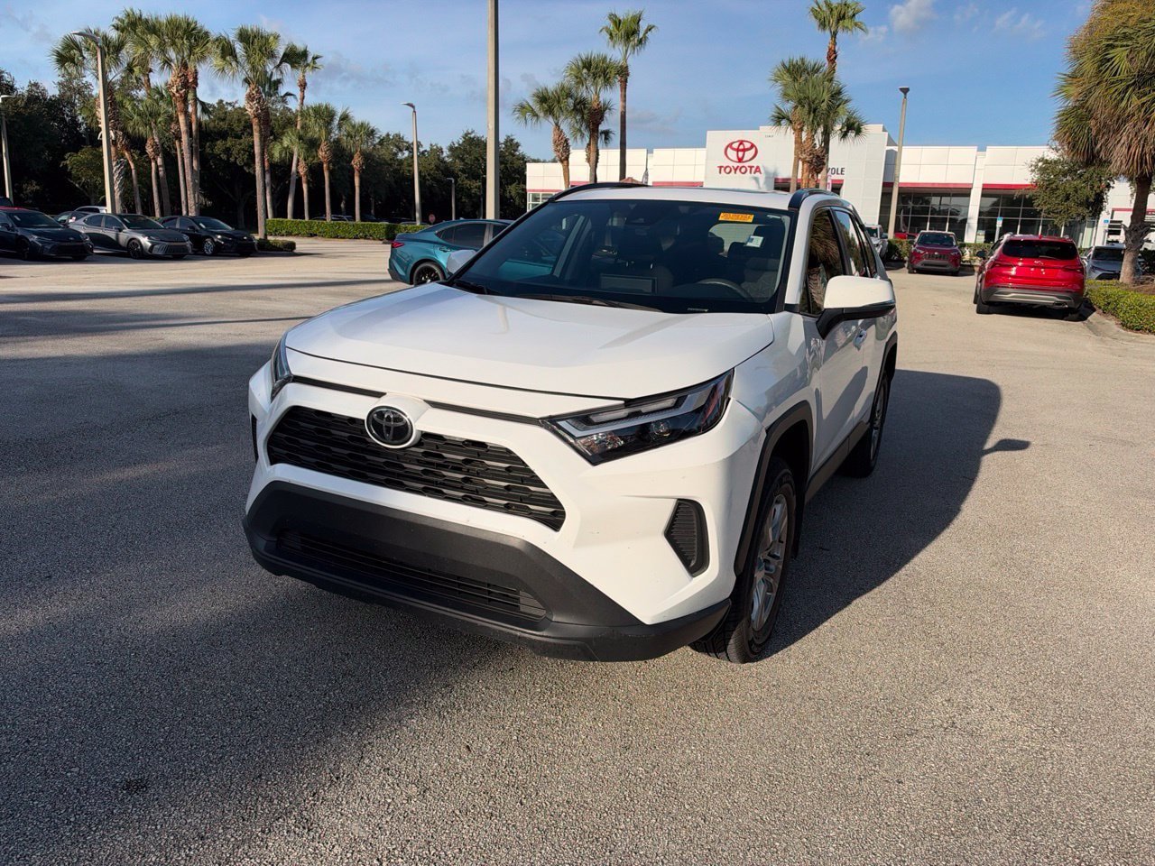 Used 2024 Toyota RAV4 XLE w/ Convenience Package FWD image 1