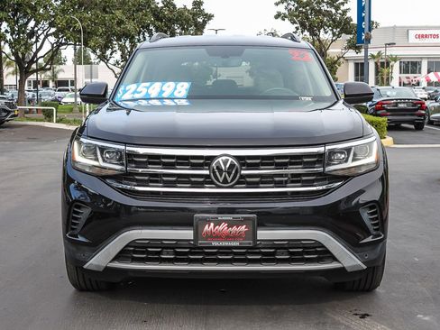 Used 2022 Volkswagen Atlas SE w/ Black Wheel Package image 2