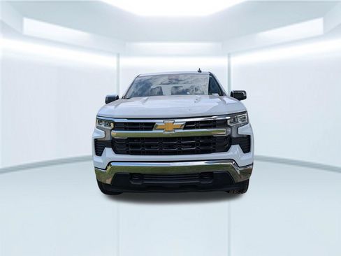 Used 2024 Chevrolet Silverado 1500 LT AWD/4WD image 5