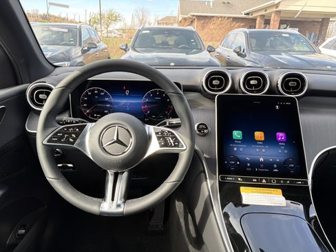 New 2026 Mercedes-Benz GLC 300 4MATIC image 11