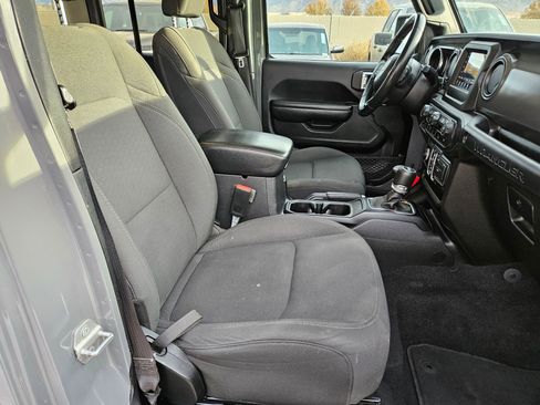 Used 2021 Jeep Wrangler Unlimited Sport image 33