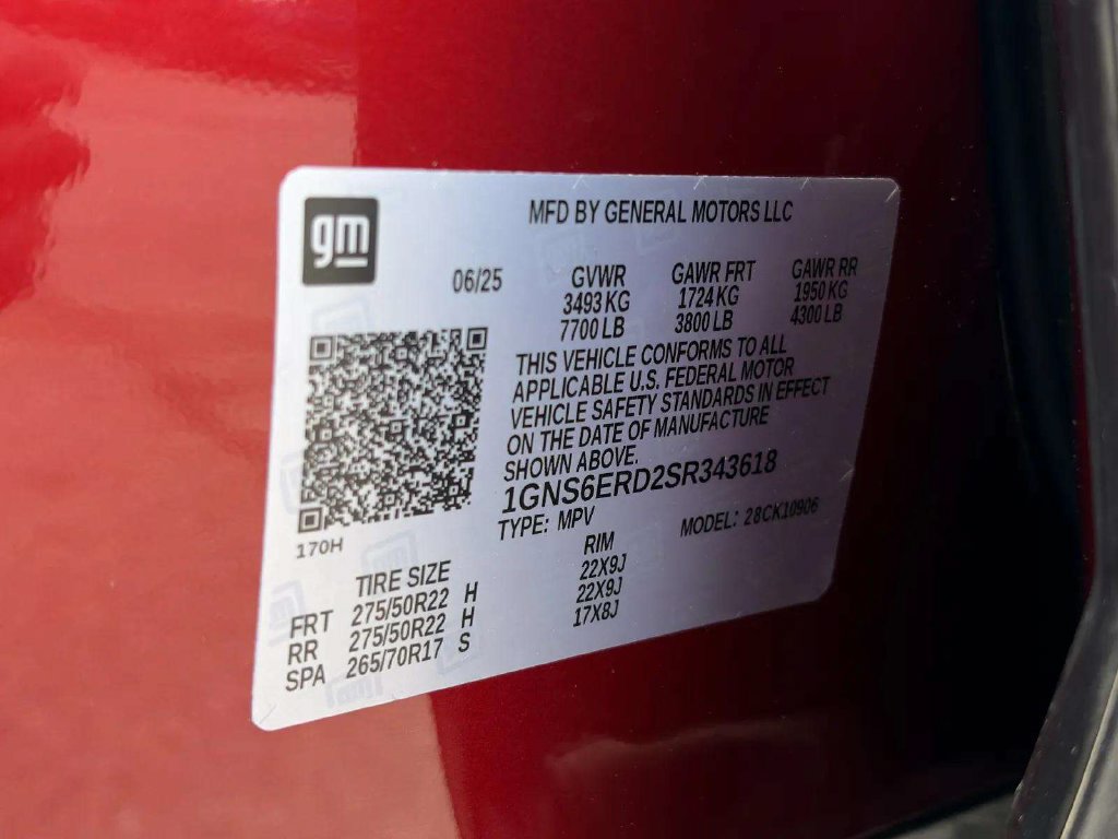 Used 2025 Chevrolet Suburban RST w/ Advanced Technology Package AWD/4WD image 11