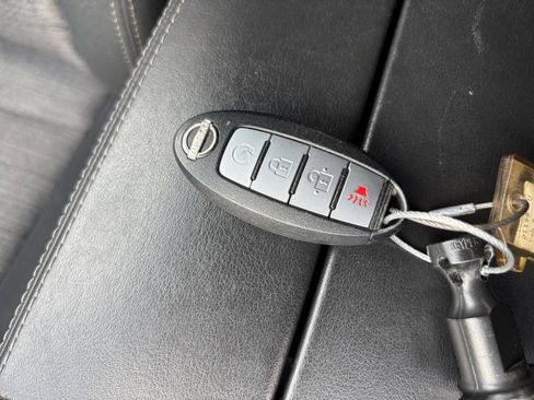 Used 2022 Nissan Rogue SV FWD image 20