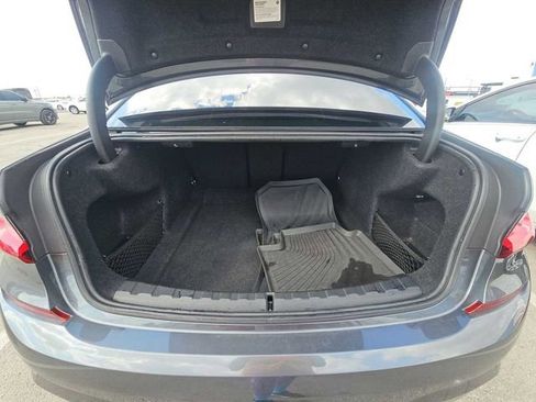 Used 2019 BMW 330i Sedan w/ M Sport Package RWD image 17