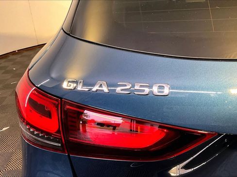 Used 2023 Mercedes-Benz GLA 250 4MATIC image 33