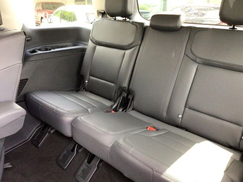 New 2026 Ford Expedition Active RWD image 16