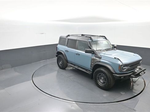 Certified 2022 Ford Bronco Everglades image 12