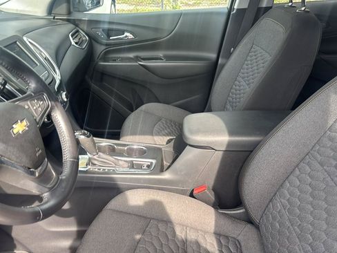 Used 2021 Chevrolet Equinox LT FWD image 9