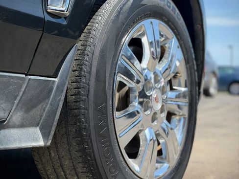 Used 2015 Cadillac SRX Luxury w/ Driver Awareness Package FWD image 40