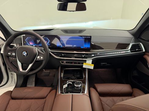 New 2026 BMW X5 xDrive40i w/ Climate Comfort Package AWD/4WD image 16