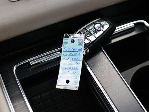 Used 2025 Lincoln Aviator Reserve w/ Equipment Group 201A image 35