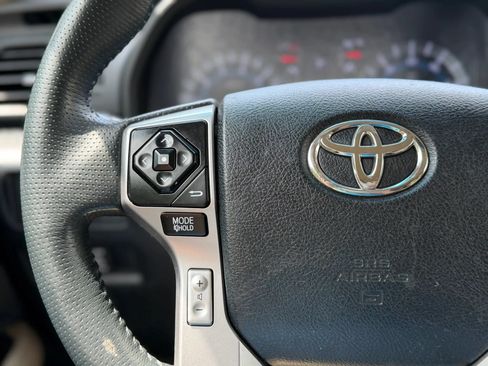 Used 2016 Toyota 4Runner SR5 AWD/4WD image 35