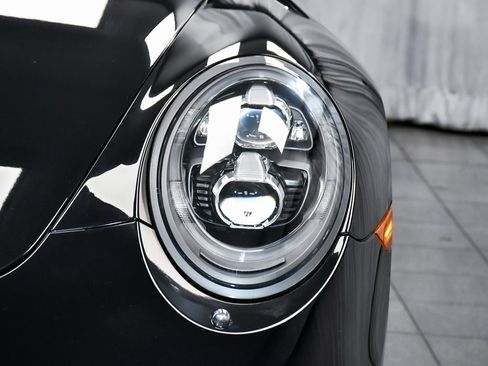 Used 2016 Porsche 911 Carrera 4 image 69