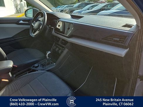 Certified 2023 Volkswagen Taos SE w/ Panoramic Sunroof Package AWD/4WD image 45