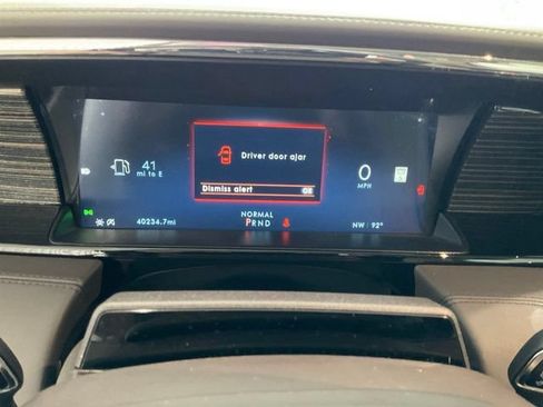 Used 2023 Lincoln Navigator L Black Label AWD/4WD image 10