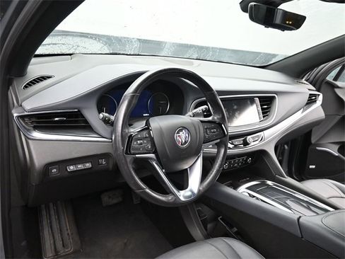 Used 2024 Buick Enclave Premium image 16