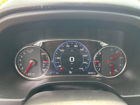 Used 2022 GMC Acadia Denali w/ Denali Ultimate Package AWD/4WD image 9