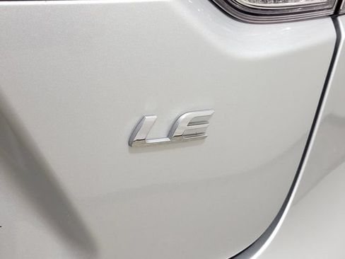 Used 2025 Toyota Corolla LE w/ Convenience Package FWD image 9