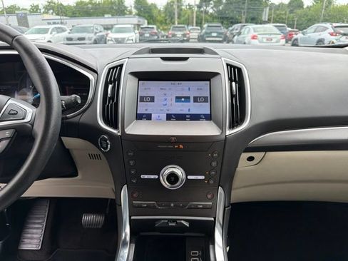 Used 2020 Ford Edge Titanium w/ Cargo Accessory Package FWD image 17
