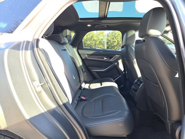 Used 2026 Jaguar F-PACE R-Dynamic S AWD/4WD image 9