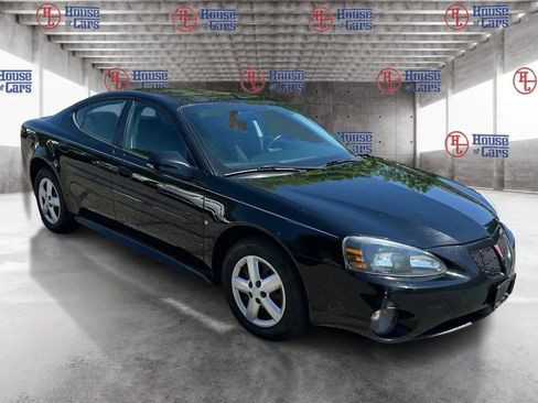 Used 2007 Pontiac Grand Prix w/ Preferred Package FWD image 3