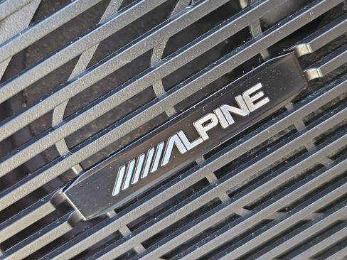 Used 2024 Jeep Wagoneer L Series II w/ Flexible Seating Group image 26