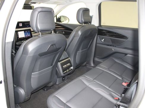 New 2026 Lincoln Nautilus Premier w/ Equipment Group 102A image 26