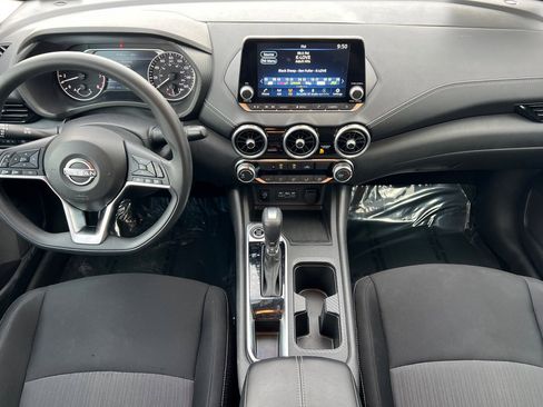 Used 2024 Nissan Sentra SV image 14