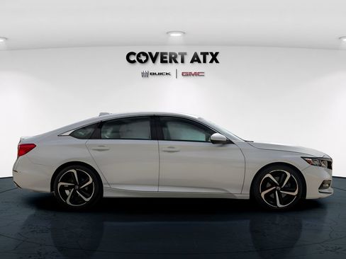 Used 2019 Honda Accord Sport image 7