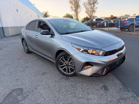 Used 2023 Kia Forte GT-Line w/ GT-Line Technology Package FWD image 4
